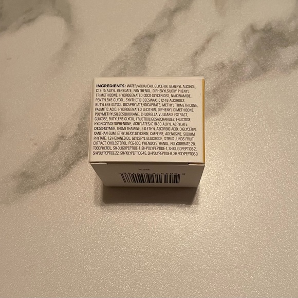 Saturday Skin - Picture 3 of 4